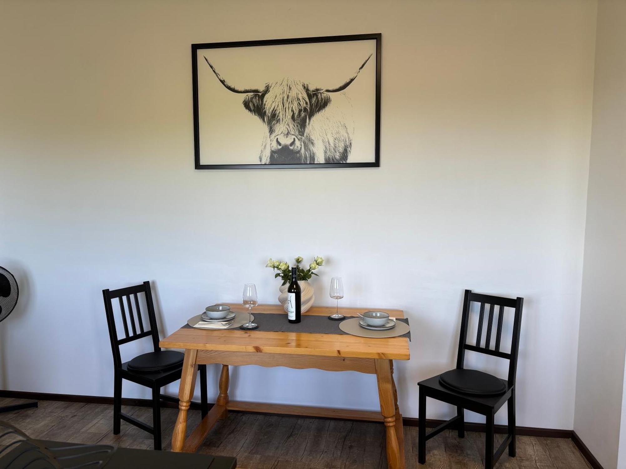 Glanz Und Gloria Weingartenapartment An Der Kellerstrasse, Viele Buschenschaenke, Sehr Ruhige Lage, Herrliche Aussicht! 루트스카치 외부 사진